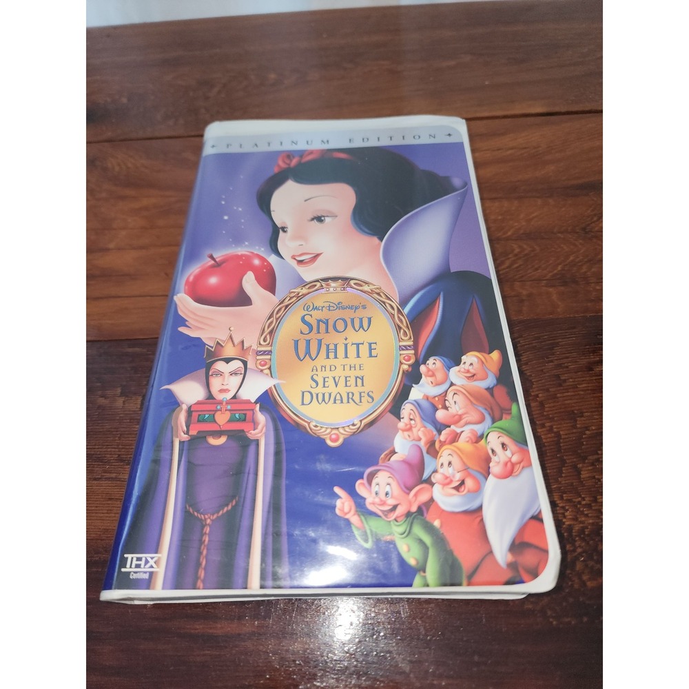 Walt Disney's Platinum Edition Snow White and The Seven Dwarves VHS